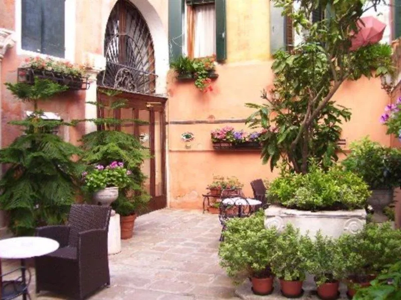 Hotel San Cassiano Ca'Favretto Venice
