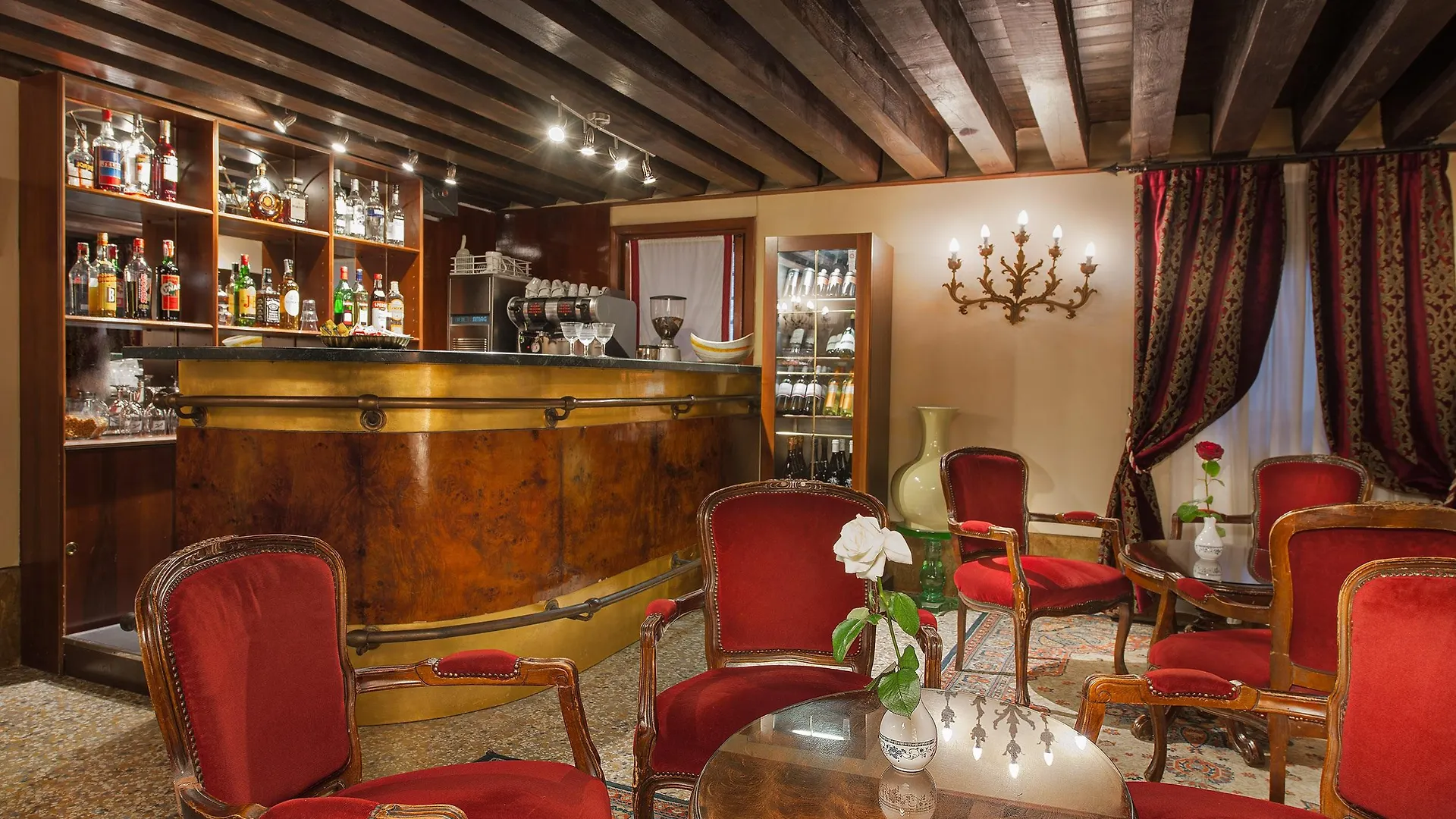 Hotel San Cassiano Ca'Favretto Venice 4*,